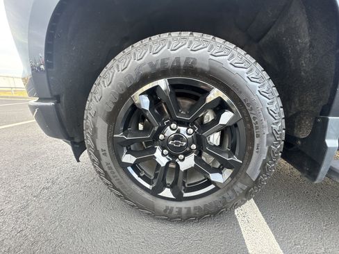 Used 2023 Chevrolet Silverado 1500 RST image 10