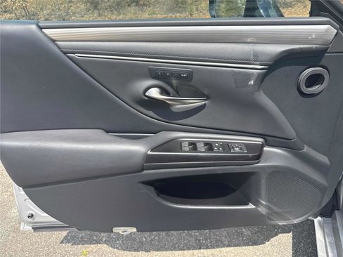 Used 2019 Lexus ES 350 F Sport w/ Accessory Package 2 FWD image 10