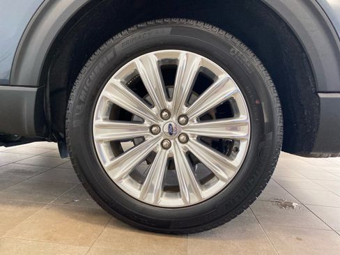 Used 2023 Ford Explorer Limited w/ Limited Technology Package AWD/4WD image 26