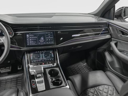 Used 2024 Audi SQ8 Premium Plus AWD/4WD image 31