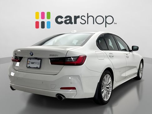 Used 2023 BMW 330i xDrive Sedan w/ Convenience Package AWD/4WD image 5