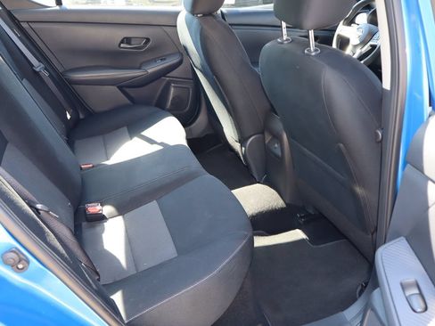 Used 2025 Nissan Sentra SV FWD image 17