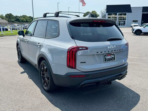 Used 2022 Kia Telluride SX w/ SX Prestige Package AWD/4WD image 6