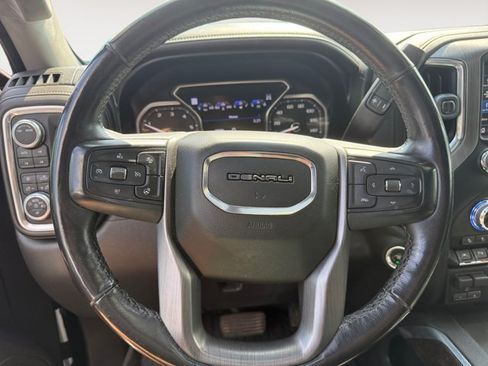 Used 2020 GMC Sierra 1500 Denali w/ Denali Ultimate Package AWD/4WD image 8