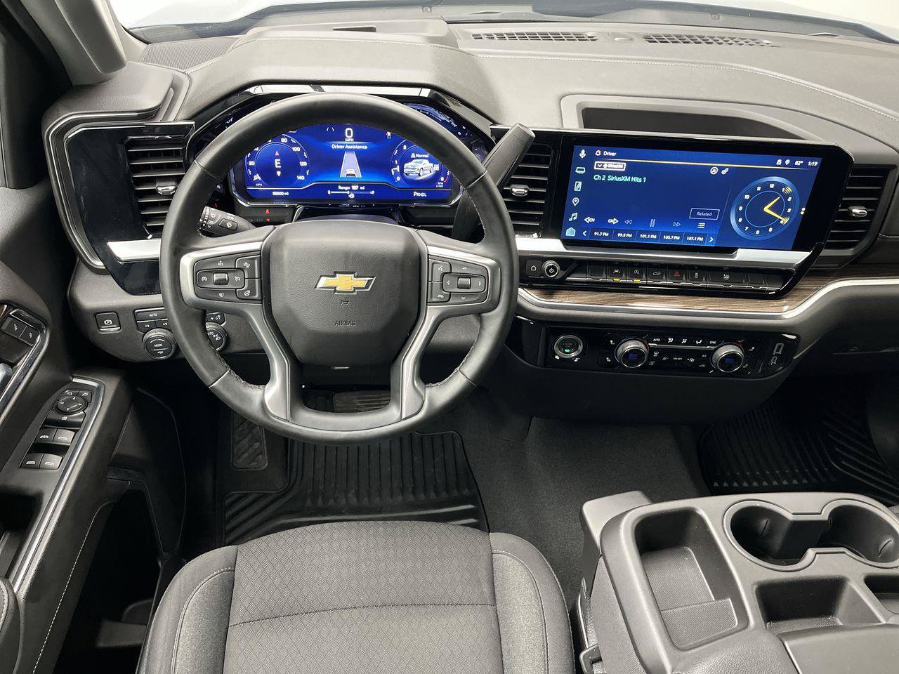 Certified 2024 Chevrolet Silverado 1500 LT AWD/4WD image 15
