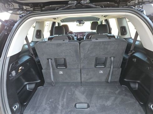 Used 2023 Jeep Grand Cherokee L Laredo image 23