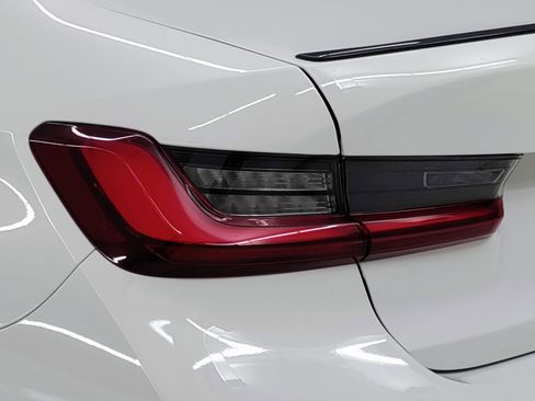 New 2026 BMW 330i Sedan w/ M Sport Package image 8