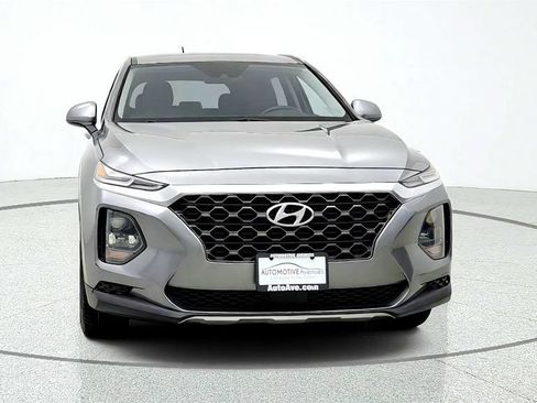 Used 2020 Hyundai Santa Fe SE FWD image 2