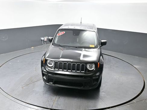 Used 2023 Jeep Renegade Latitude image 41