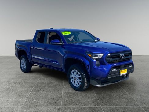 Used 2024 Toyota Tacoma SR5 image 7