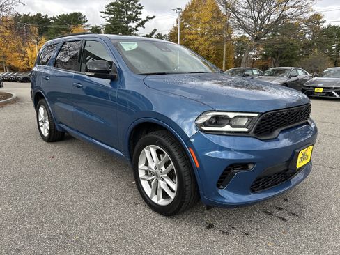 Used 2024 Dodge Durango GT image 3