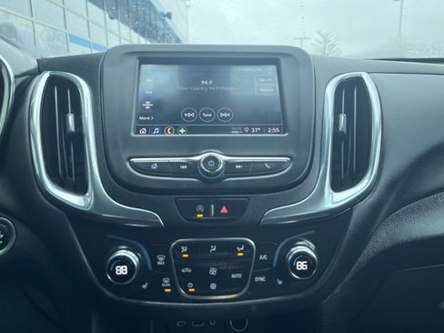 Certified 2023 Chevrolet Equinox LT AWD/4WD image 13