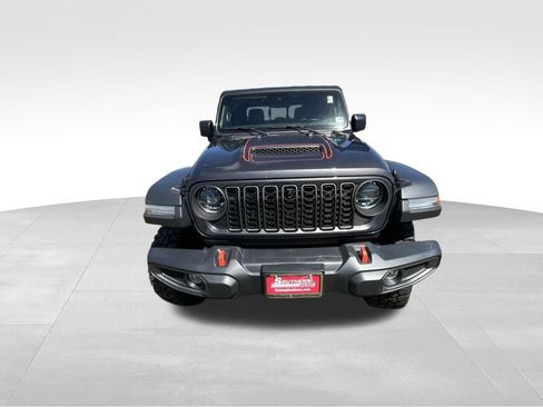 Used 2024 Jeep Gladiator Mojave w/ Technology Group AWD/4WD image 27