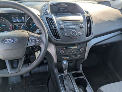 Used 2017 Ford Escape SE image 31