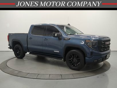 Used 2026 GMC Sierra 1500 Elevation w/ Elevation Premium Package