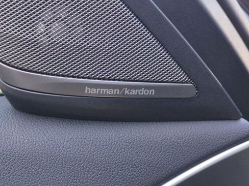 Used 2017 BMW 530i xDrive image 32