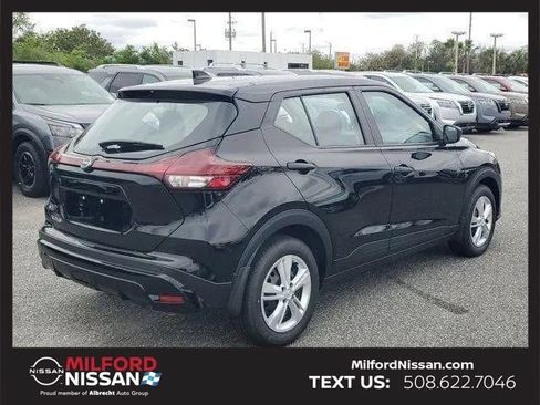 Used 2025 Nissan Kicks Play S FWD image 4