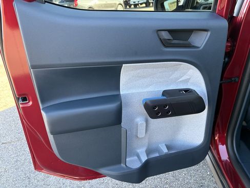 New 2025 Ford Maverick XLT image 22