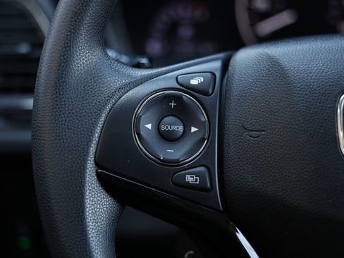 Used 2022 Honda HR-V EX image 33