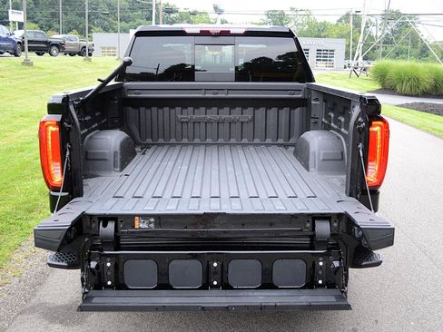 Used 2024 GMC Sierra 1500 Denali AWD/4WD image 16