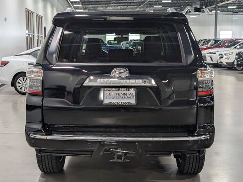 Used 2018 Toyota 4Runner Limited AWD/4WD image 4