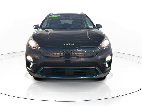Used 2022 Kia Niro EX image 2