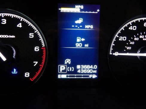 Used 2023 Subaru Forester AWD/4WD image 30