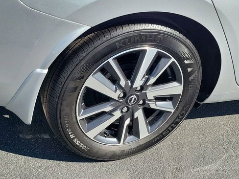 New 2025 Nissan Versa SV w/ Trunk Package image 3