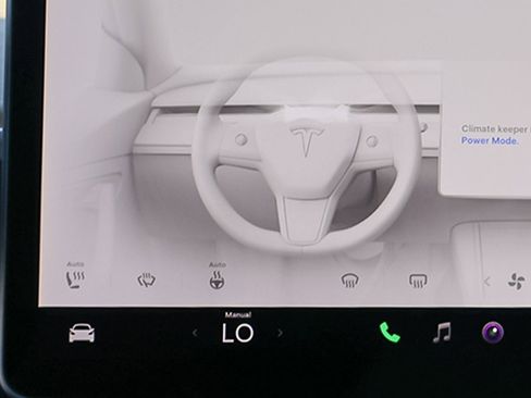 Used 2023 Tesla Model 3 Standard Range image 53