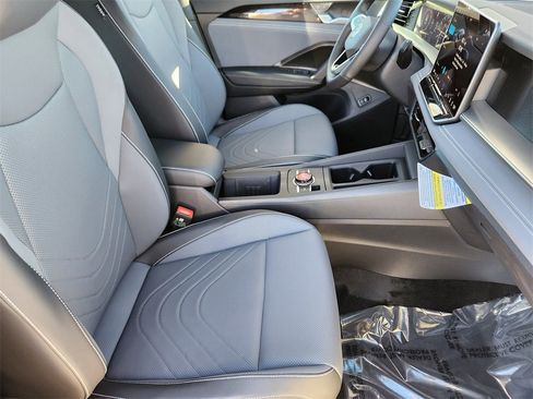 New 2026 Volkswagen Tiguan SE R-Line image 4