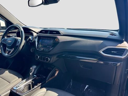 Used 2023 Chevrolet TrailBlazer ACTIV w/ Convenience Package FWD image 33