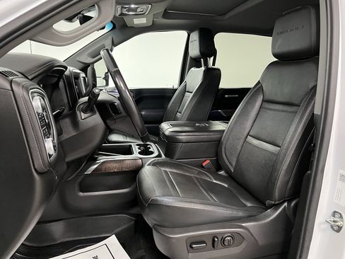 Used 2020 GMC Sierra 3500 Denali w/ Denali Ultimate Package image 21