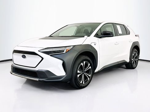 Used 2023 Subaru Solterra AWD image 3