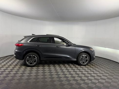 Used 2025 Audi Q5 Premium Plus AWD/4WD image 4
