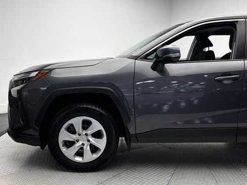 Used 2023 Toyota RAV4 LE AWD/4WD image 5