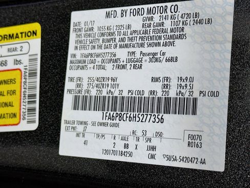 Used 2017 Ford Mustang GT Premium w/ GT Performance Package image 38