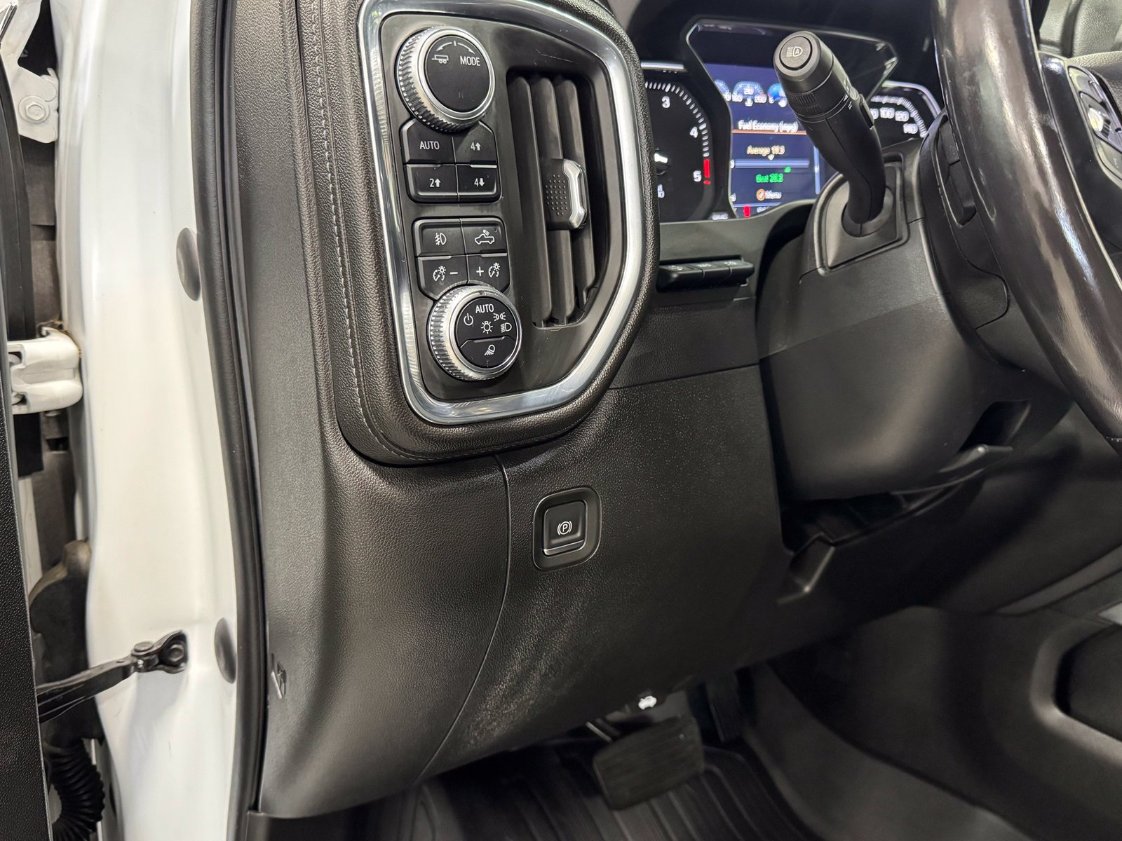 Used 2022 GMC Sierra 2500 Denali w/ Denali Ultimate Package AWD/4WD image 19