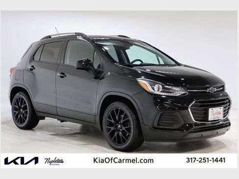Used 2021 Chevrolet Trax LT w/ Driver Confidence Package FWD image 1