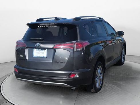 Used 2018 Toyota RAV4 Limited w/ Carpet Mat Package FWD image 5