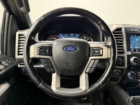 Used 2018 Ford F150 Platinum w/ Equipment Group 701A Luxury image 29