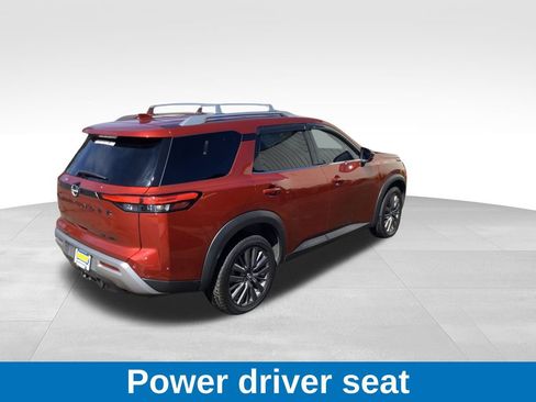 Used 2022 Nissan Pathfinder SL w/ SL Premium Package image 8