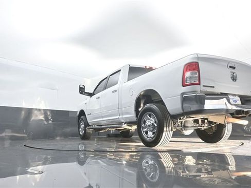 Used 2021 RAM 2500 Big Horn image 30