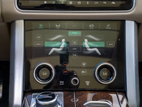 Used 2021 Land Rover Range Rover Westminster Edition image 24