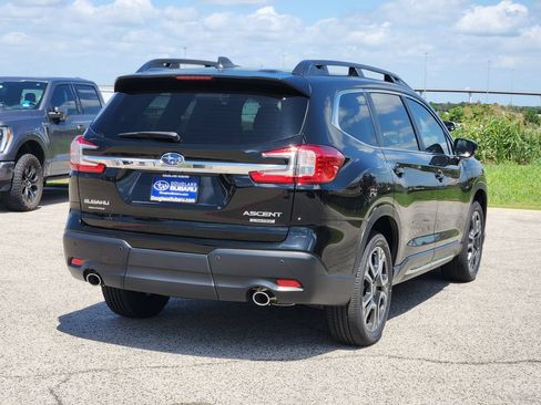 New 2026 Subaru Ascent Limited AWD/4WD image 3