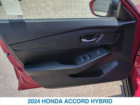 Used 2024 Honda Accord Sport image 12