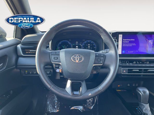 Used 2025 Toyota Camry XSE AWD/4WD image 14