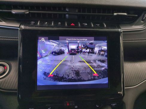 Used 2023 Jeep Grand Cherokee Altitude image 26