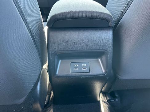 Used 2025 Toyota Corolla LE image 22