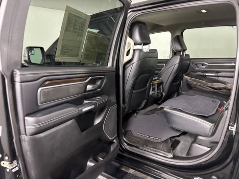 Used 2022 RAM 1500 Laramie AWD/4WD image 27