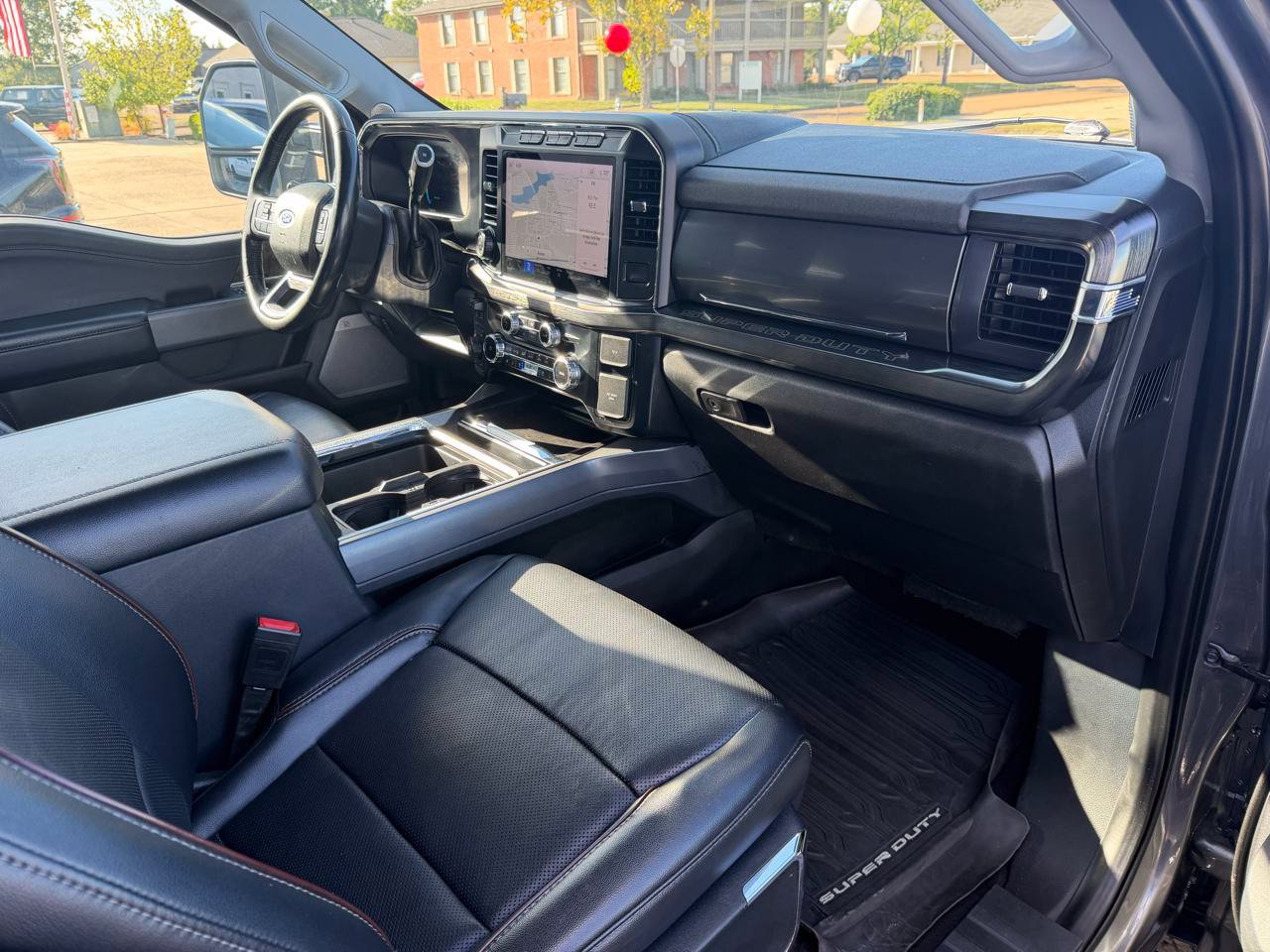 Used 2024 Ford F250 Lariat w/ Lariat Ultimate Package AWD/4WD image 17